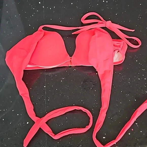 VS BIKINI - Picture 7 of 7